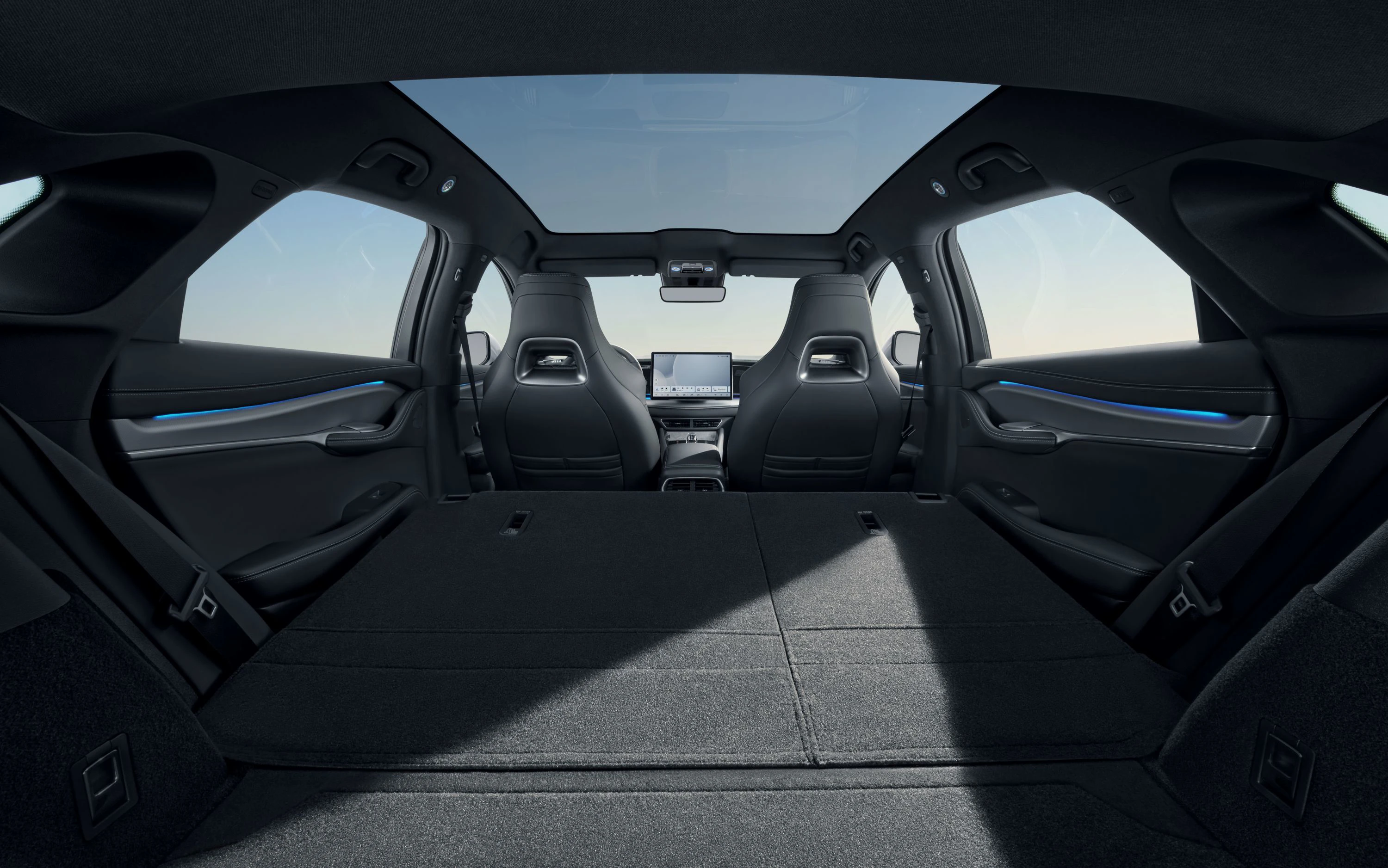 BYD Sealion 7 Excellence trunk view