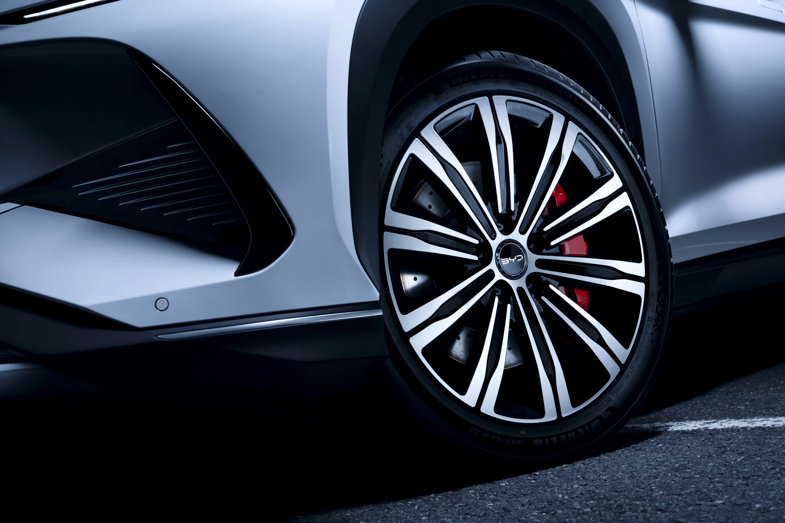 BYD Sealion 7 Excellence wheels view