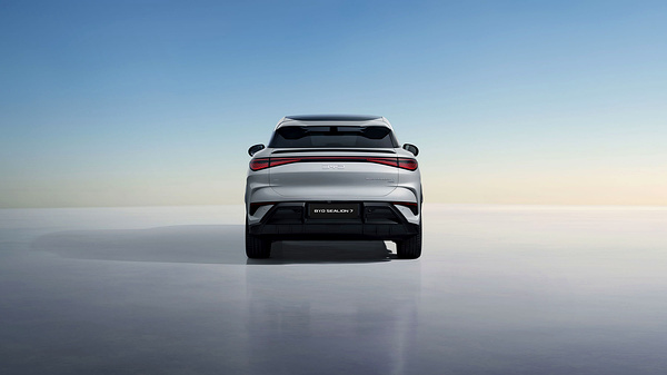 BYD Sealion 7 Excellence exterior view