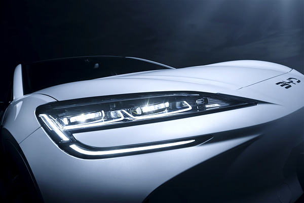 BYD Sealion 7 Excellence headlights view