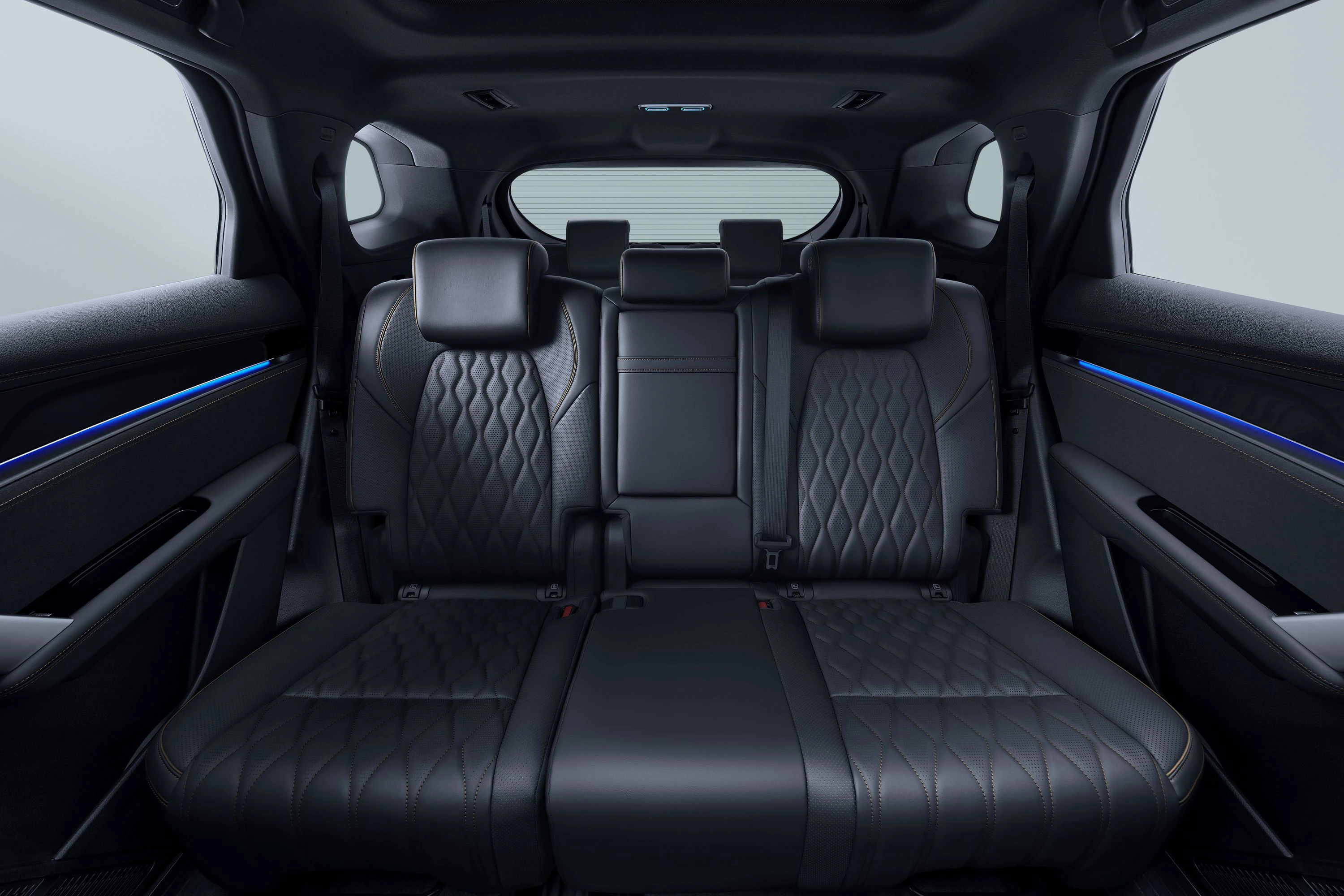 BYD Tang 4x4 Long Range secondrowseats view