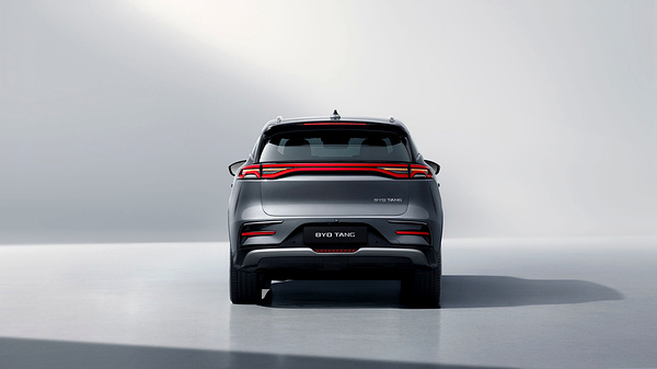 BYD Tang 4x4 Long Range exterior view