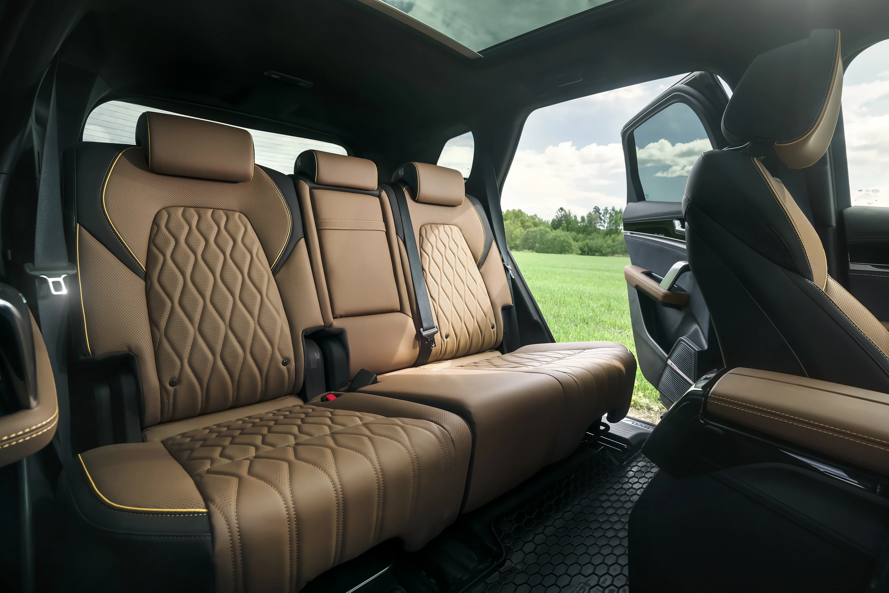 BYD Tang EV600 secondrowseats view