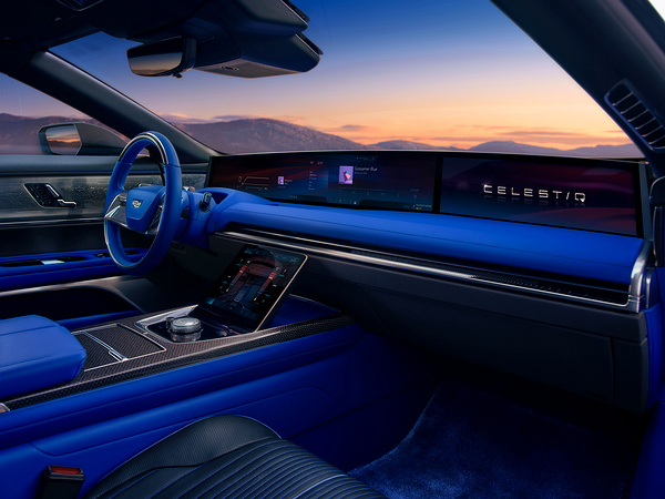 Cadillac CELESTIQ screens view