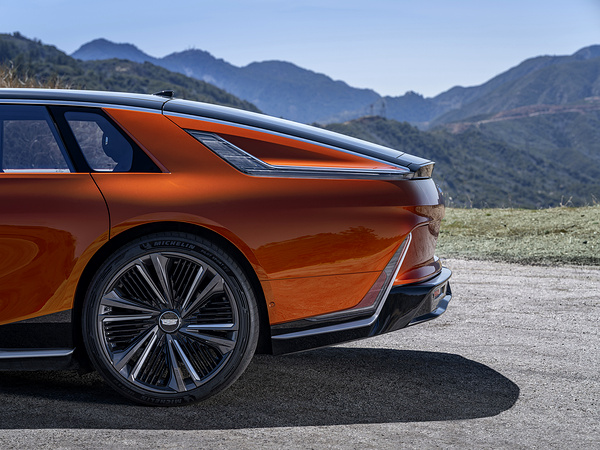 Cadillac CELESTIQ wheels view