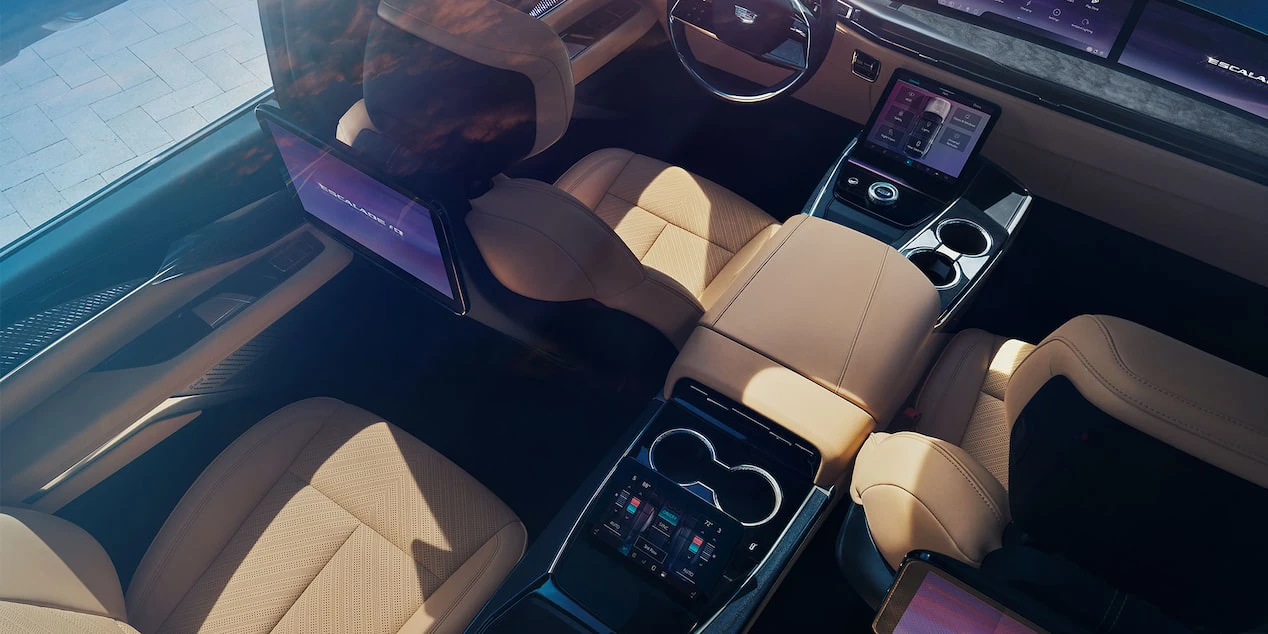 Cadillac ESCALADE IQ interior view
