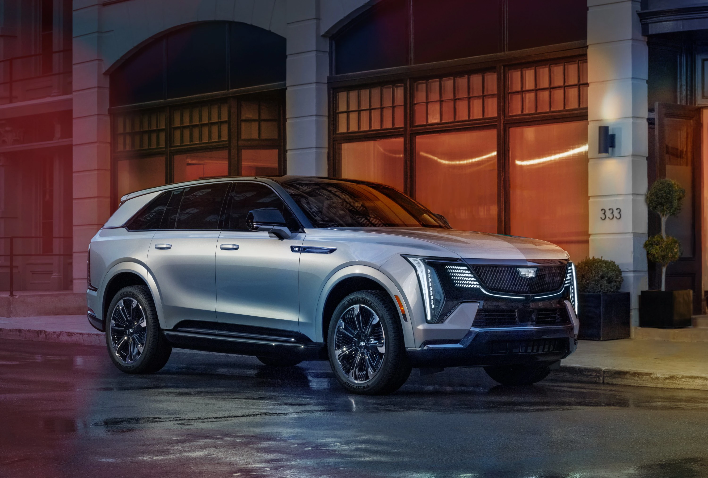 Cadillac ESCALADE IQ exterior view