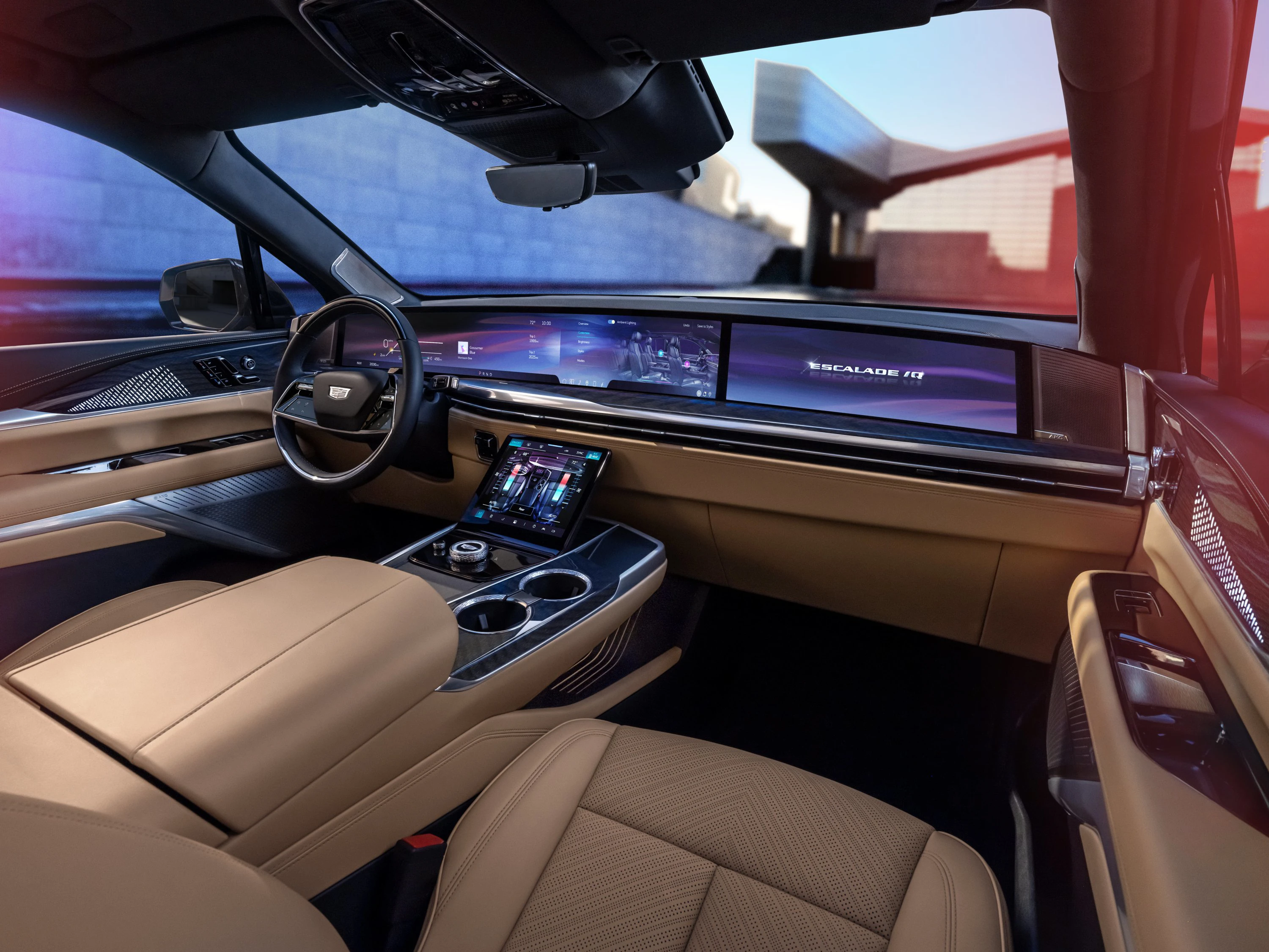 Cadillac ESCALADE IQ screens view