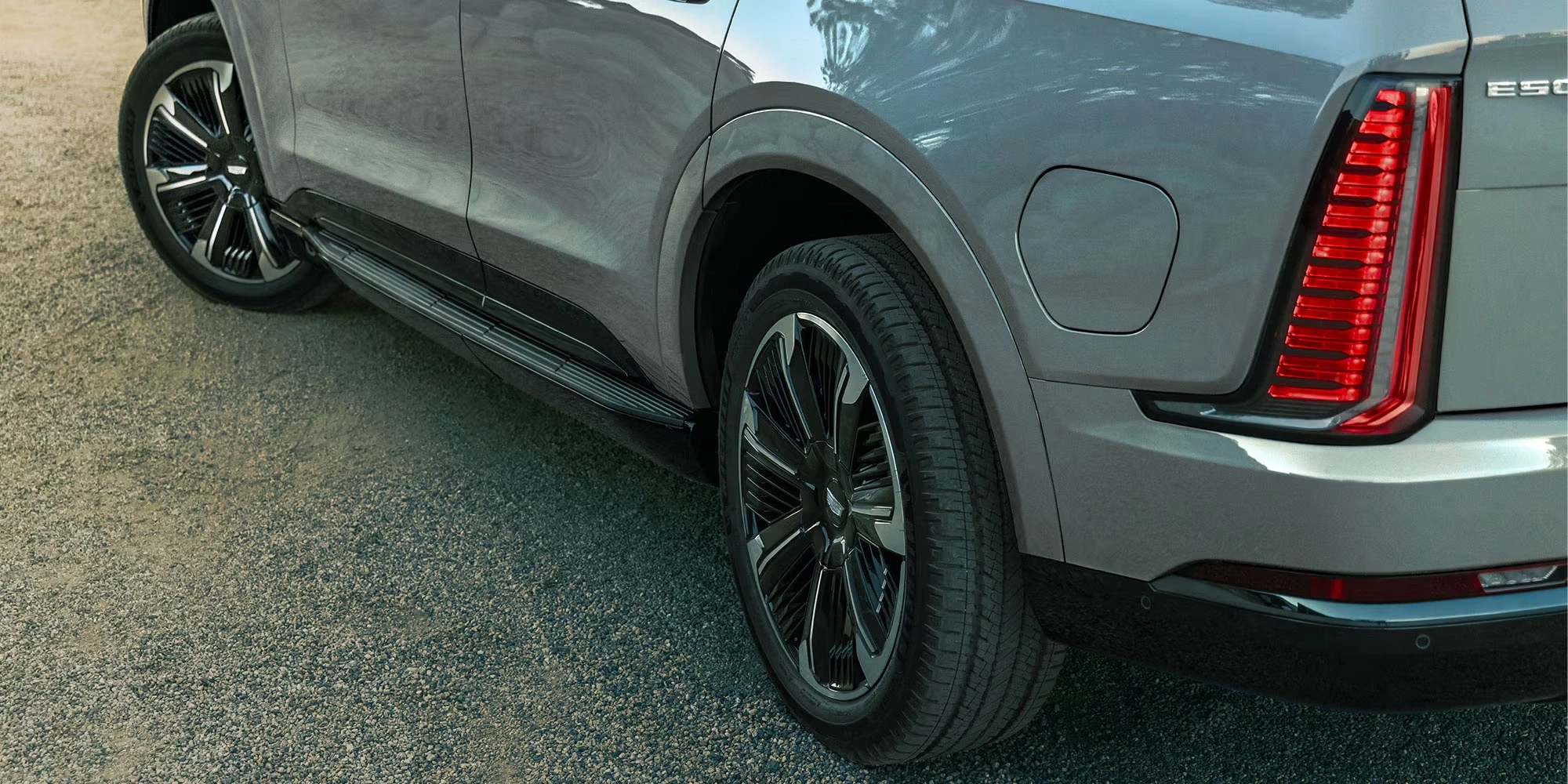 Cadillac ESCALADE IQL wheels view
