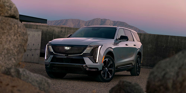 Cadillac ESCALADE IQL exterior view