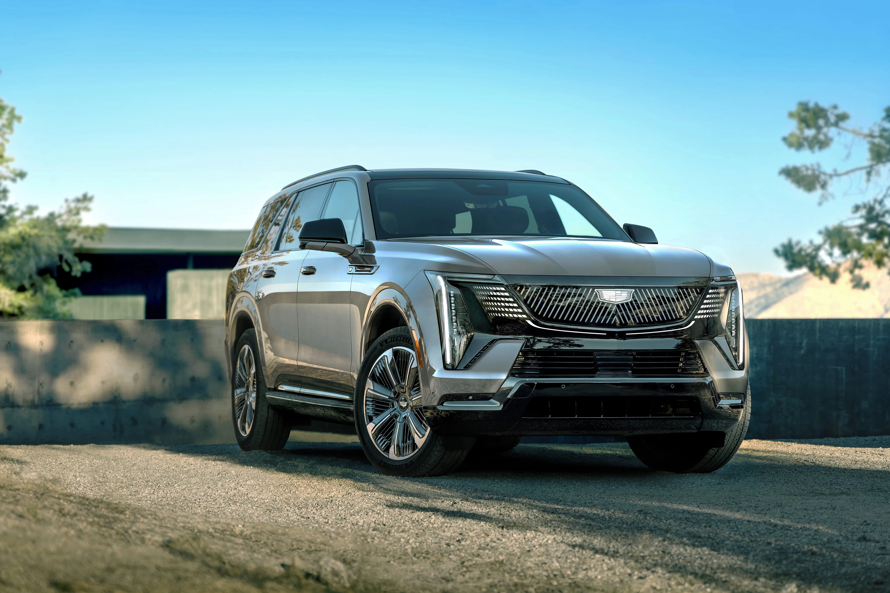 Cadillac ESCALADE IQL electric vehicle variant