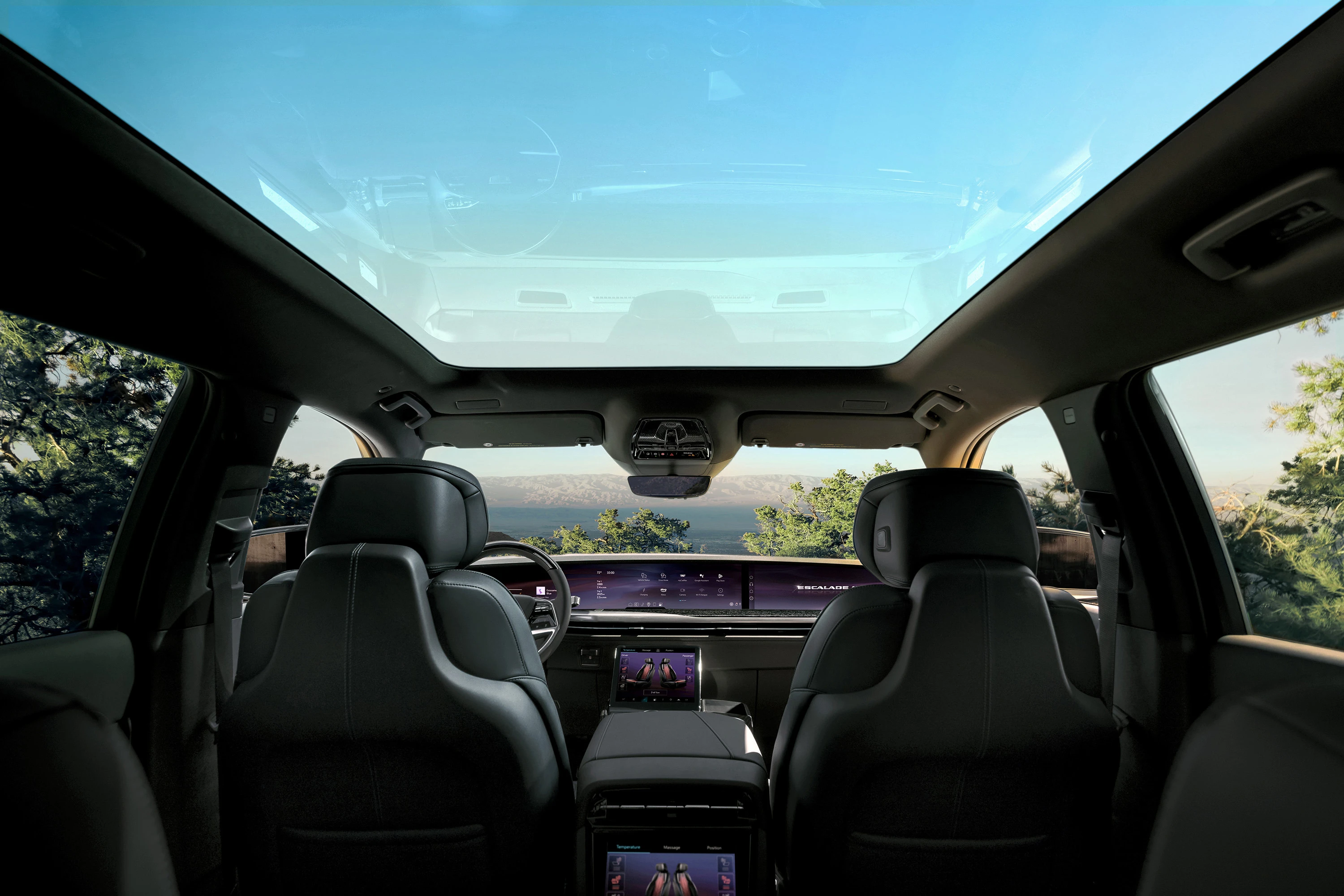 Cadillac ESCALADE IQL roof view