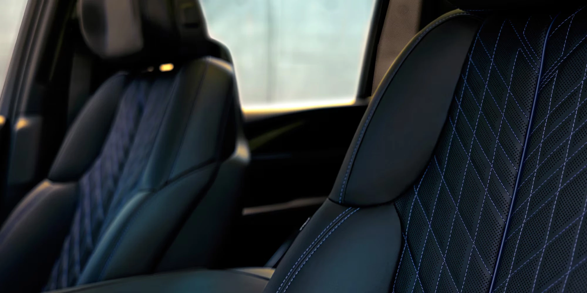 Cadillac ESCALADE IQL frontseats view