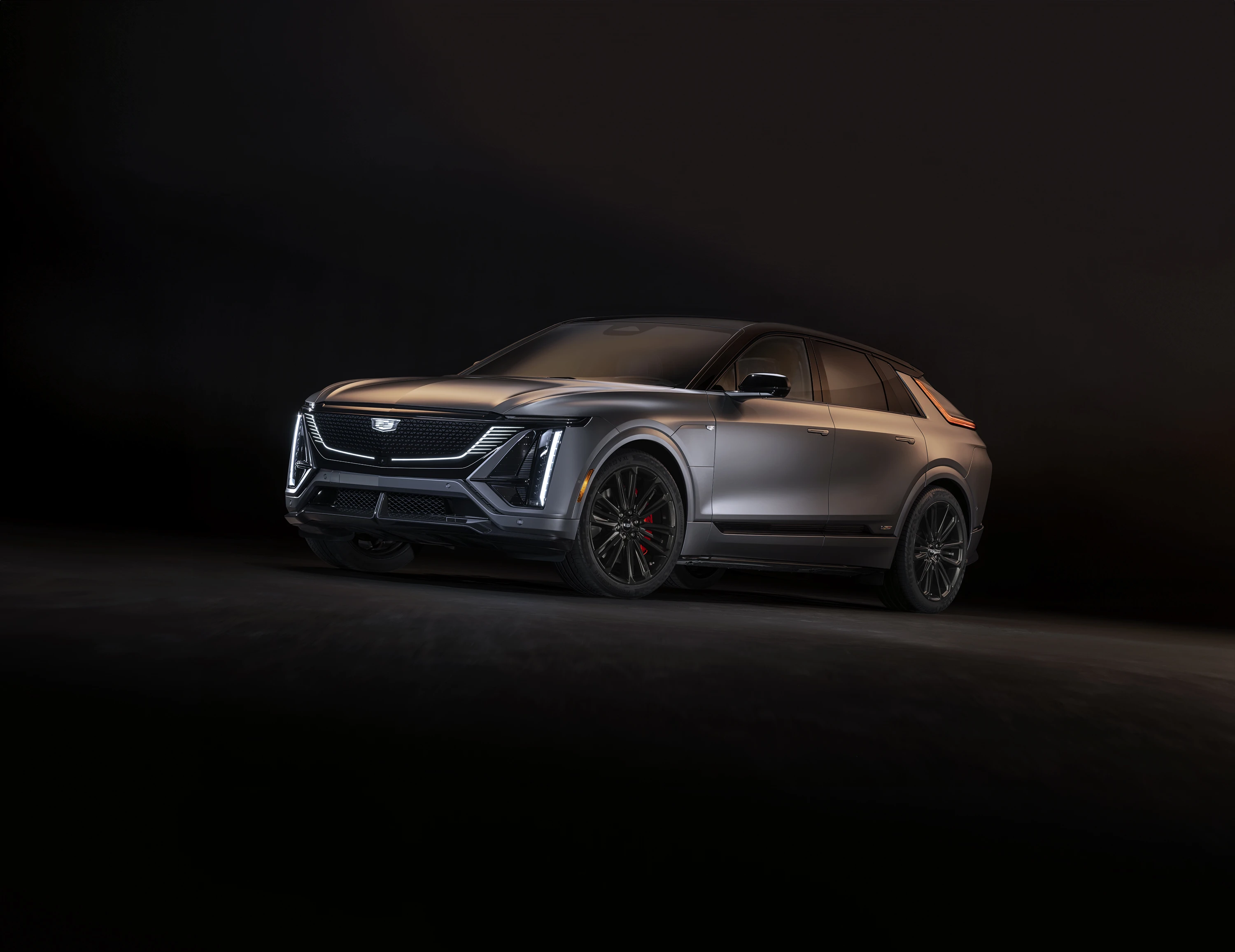 Cadillac LYRIQ-V exterior view