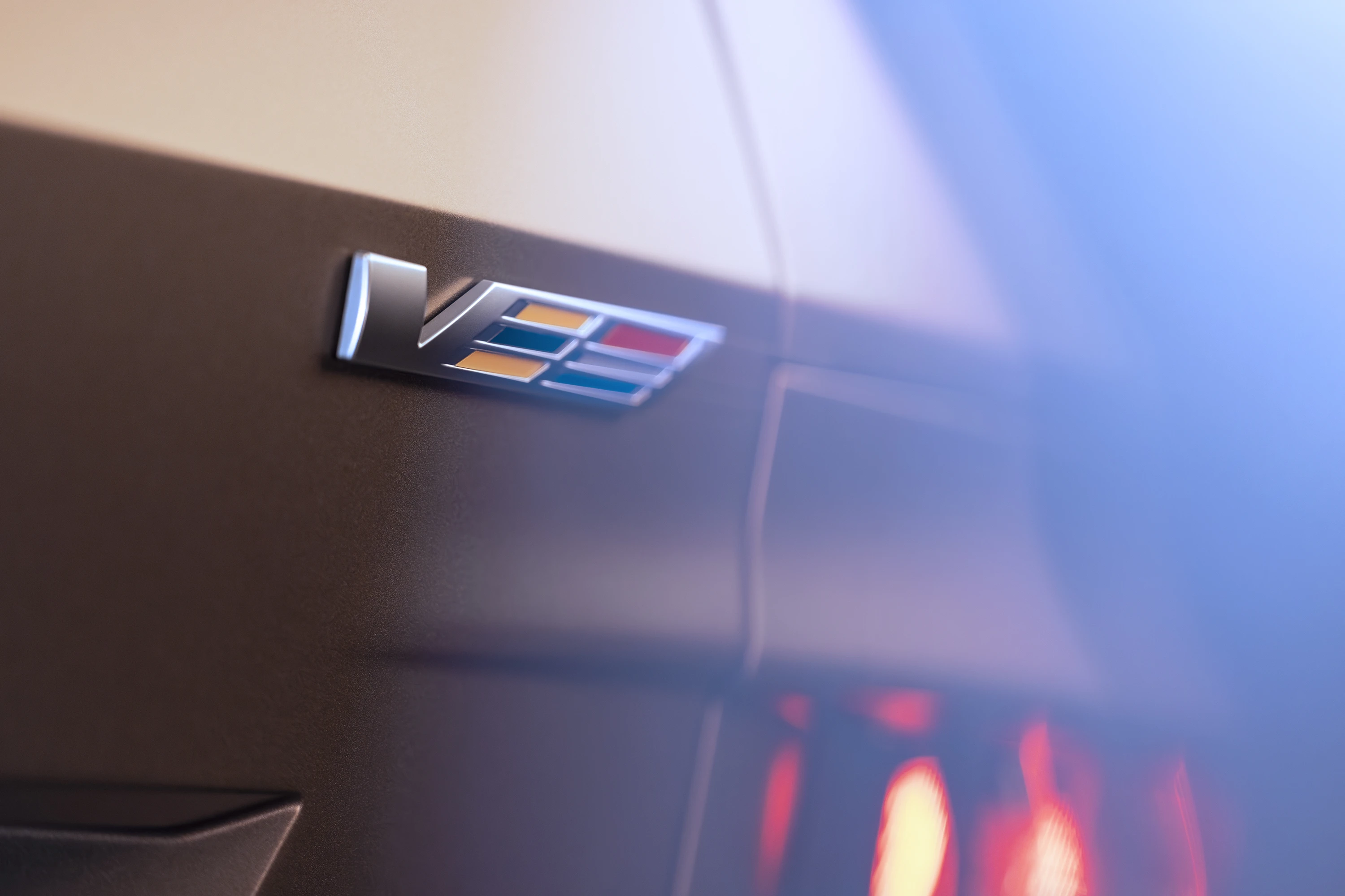 Cadillac LYRIQ-V details view