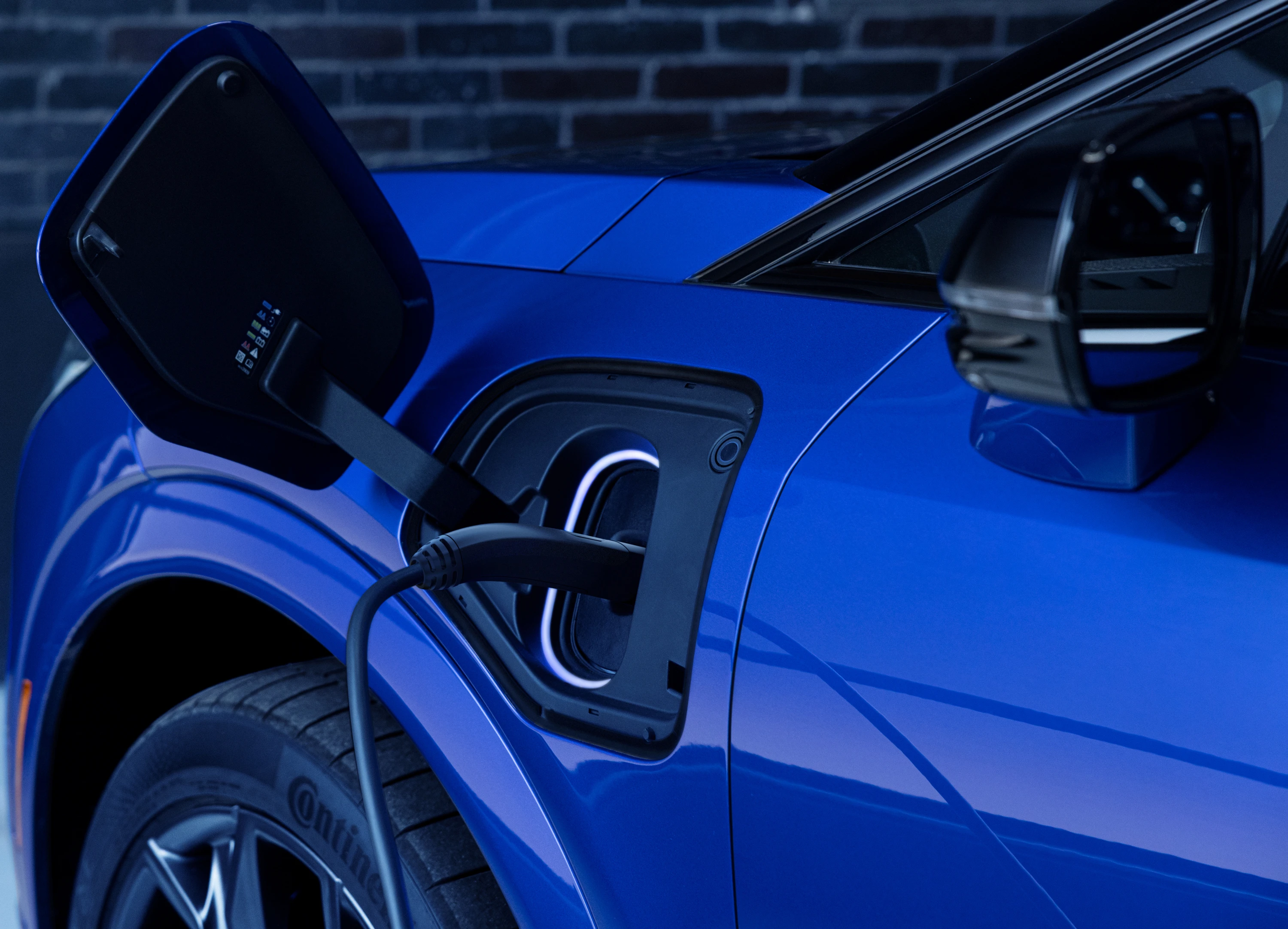 Cadillac OPTIQ-V charging view