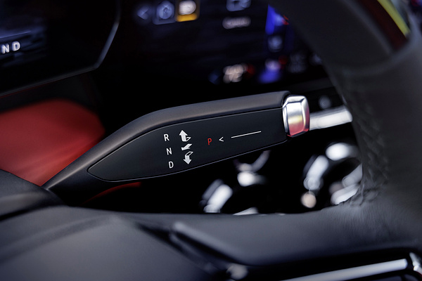 Chevrolet Blazer EV RS RWD handle view