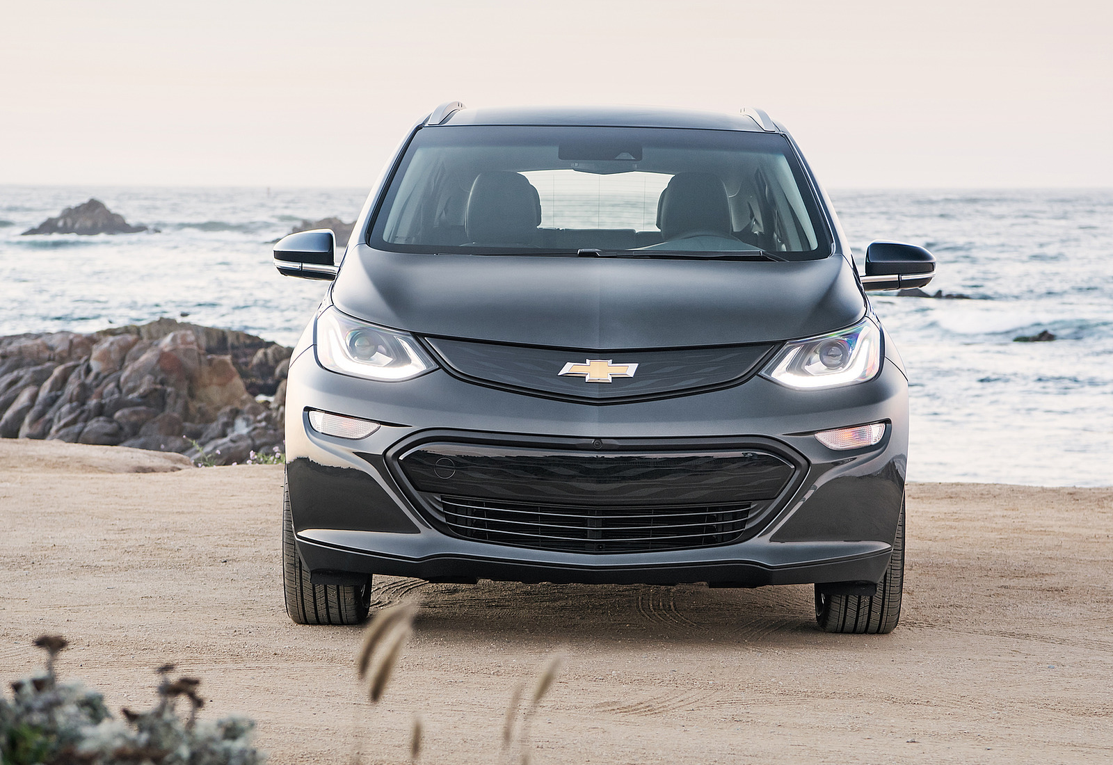 Chevrolet Bolt EV 60 kWh exterior view