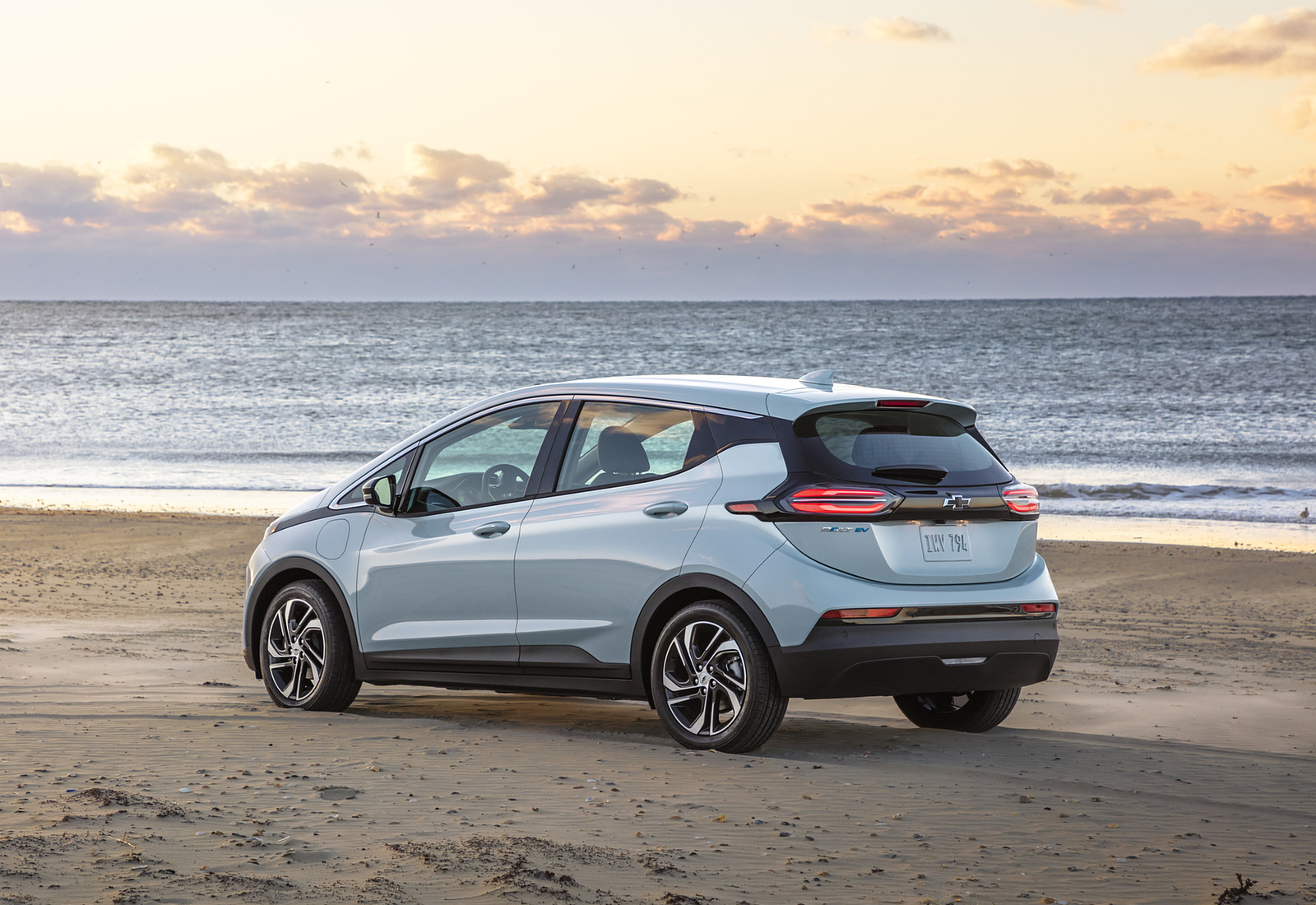 Chevrolet Bolt EV 66 kWh exterior view