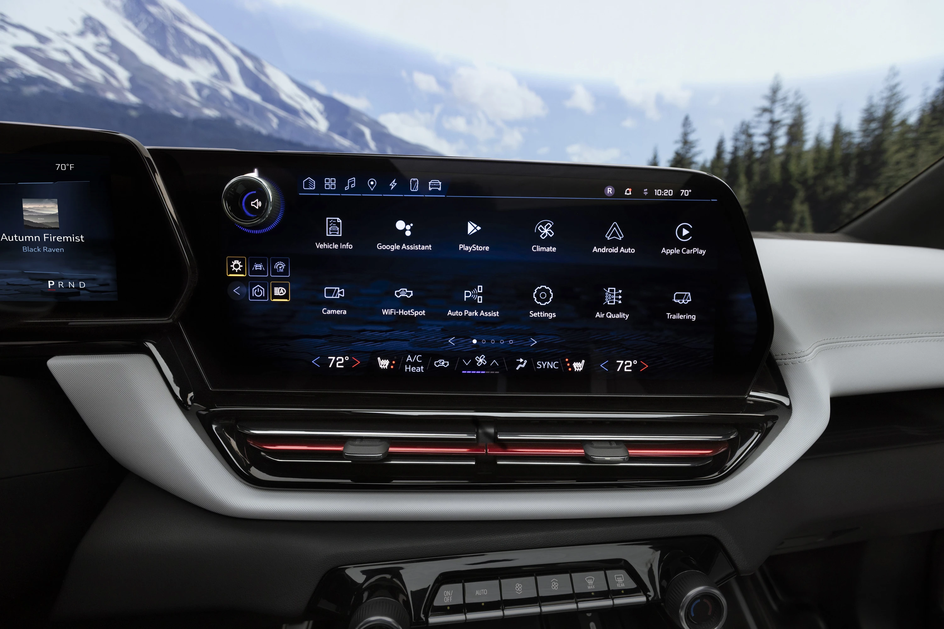 Chevrolet Silverado EV SRT screens view