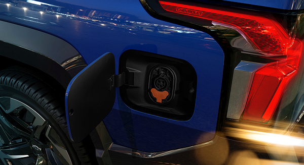 Chevrolet Silverado EV SRT chargeport view