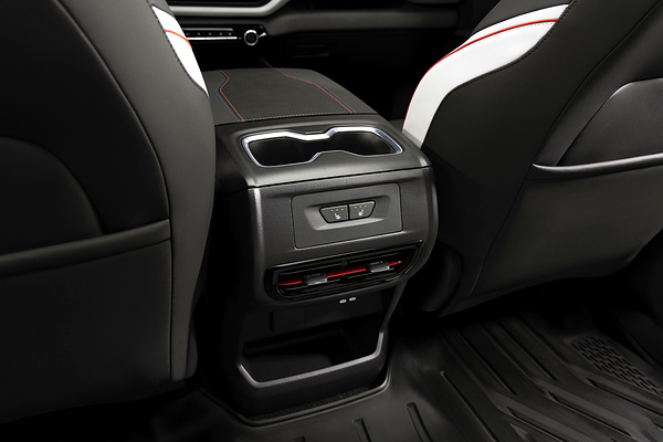 Chevrolet Silverado EV SRT details view