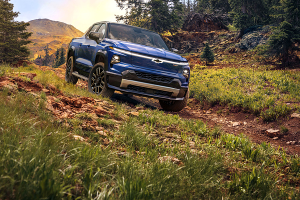 Chevrolet Silverado EV SRT exterior view