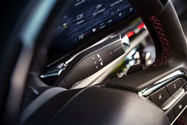 Chevrolet Silverado EV SRT stalk view