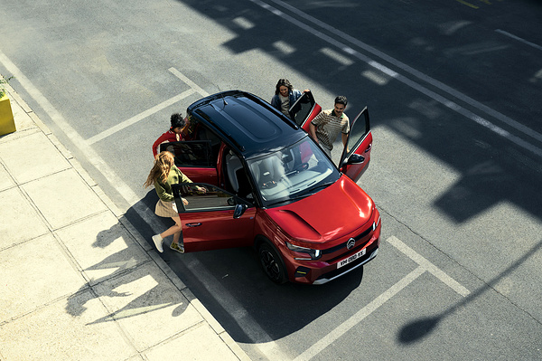 Citroën ë-C3 doors view