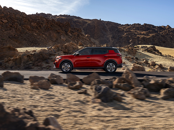 Citroën ë-C3 Aircross exterior view