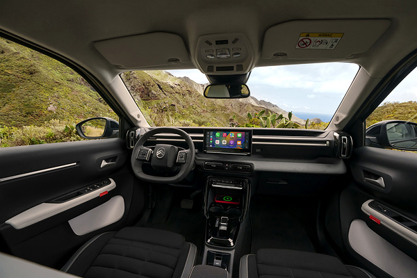 Citroën ë-C3 Aircross interior view