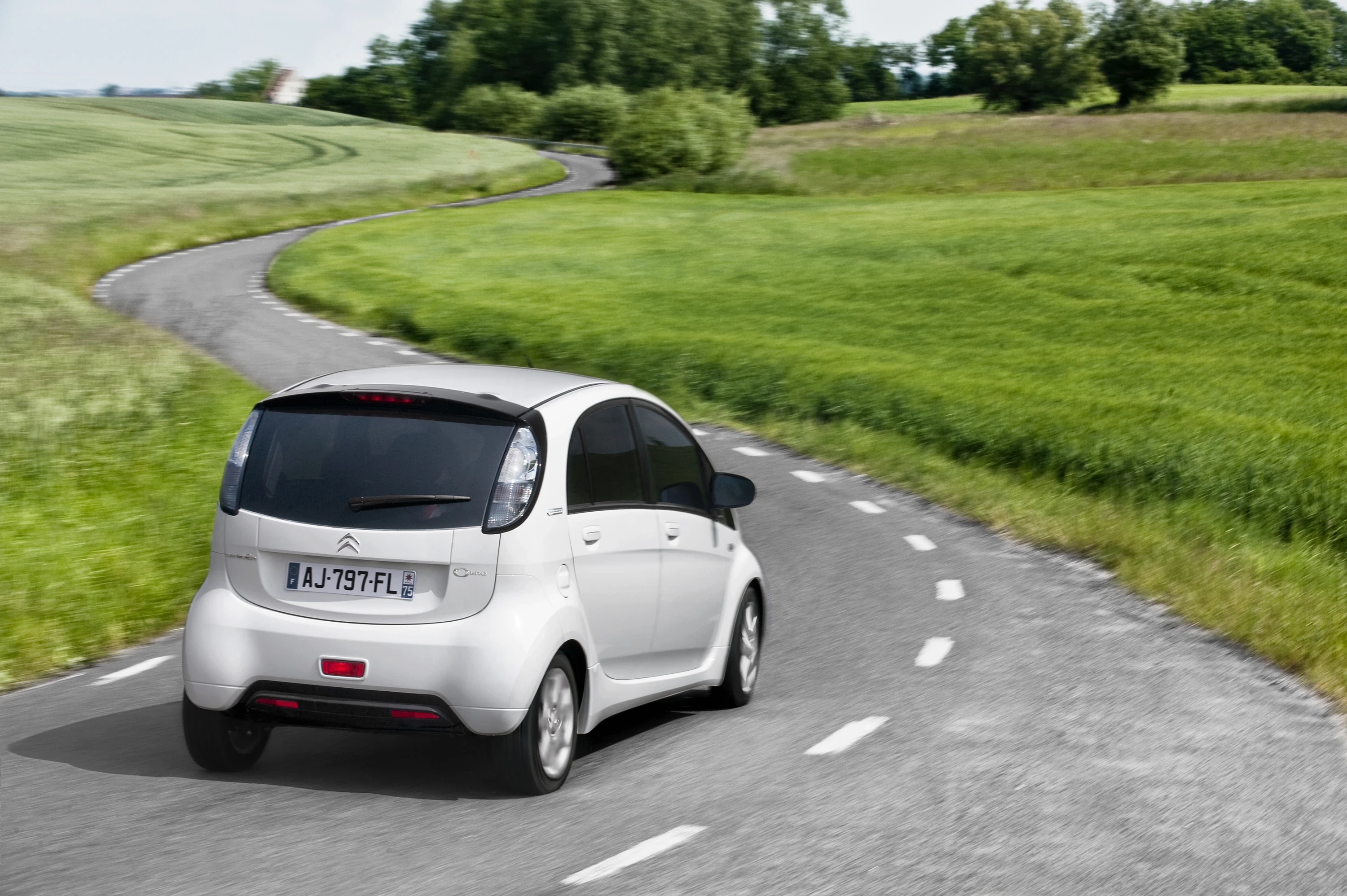 Citroën C-Zero 14.5 kWh exterior view