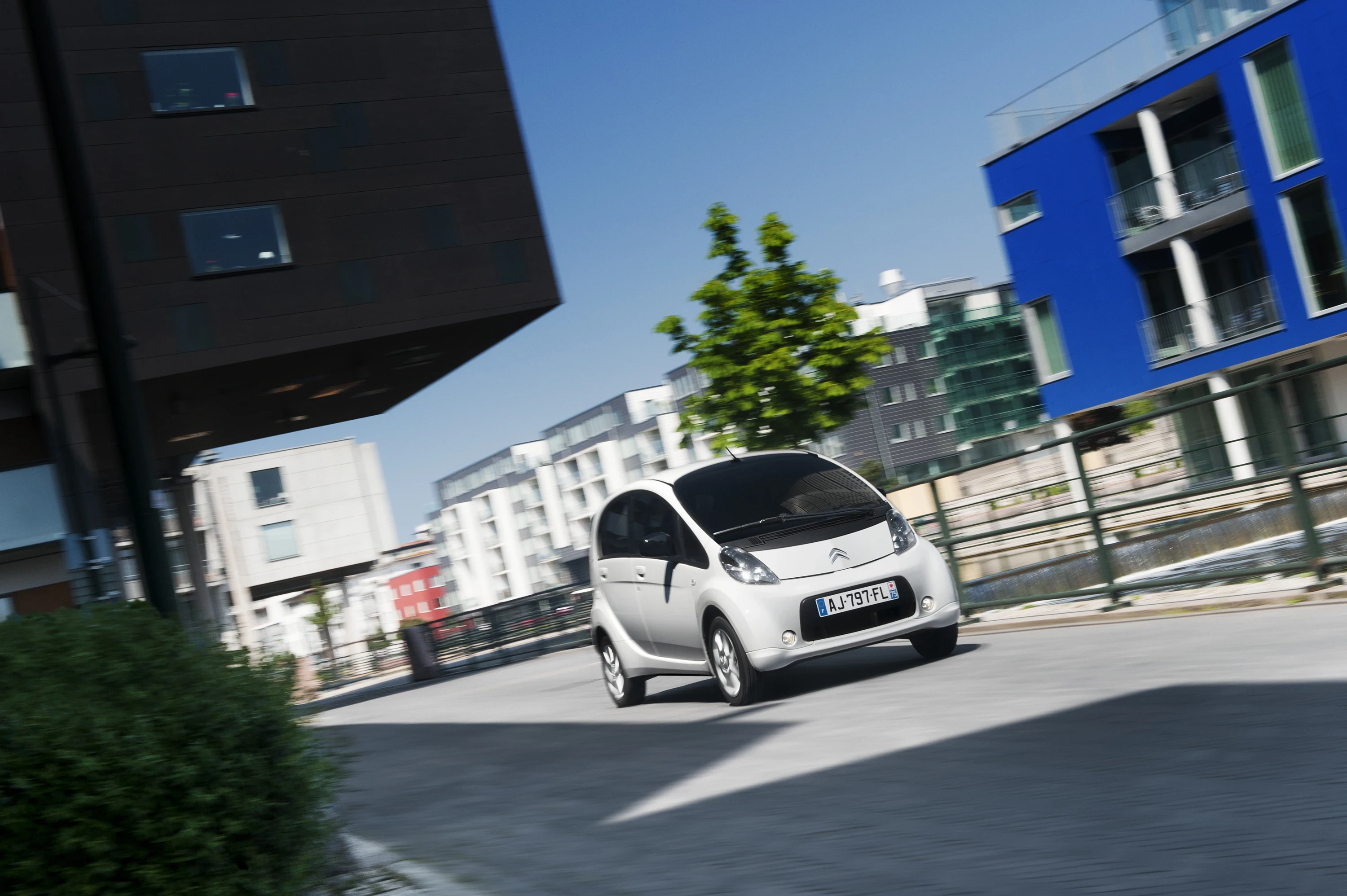 Citroën C-Zero 14.5 kWh exterior view