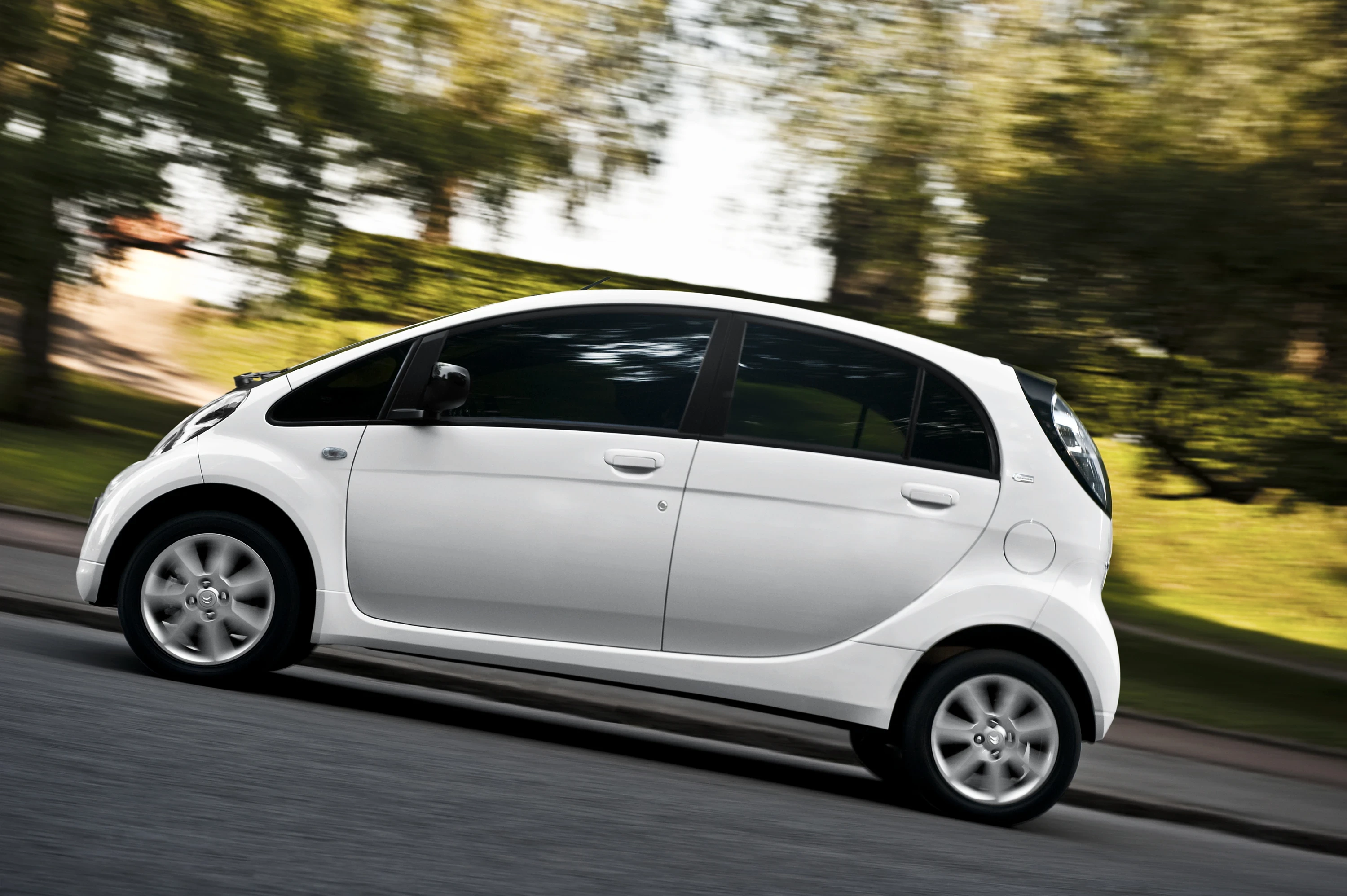 Citroën C-Zero 14.5 kWh exterior view