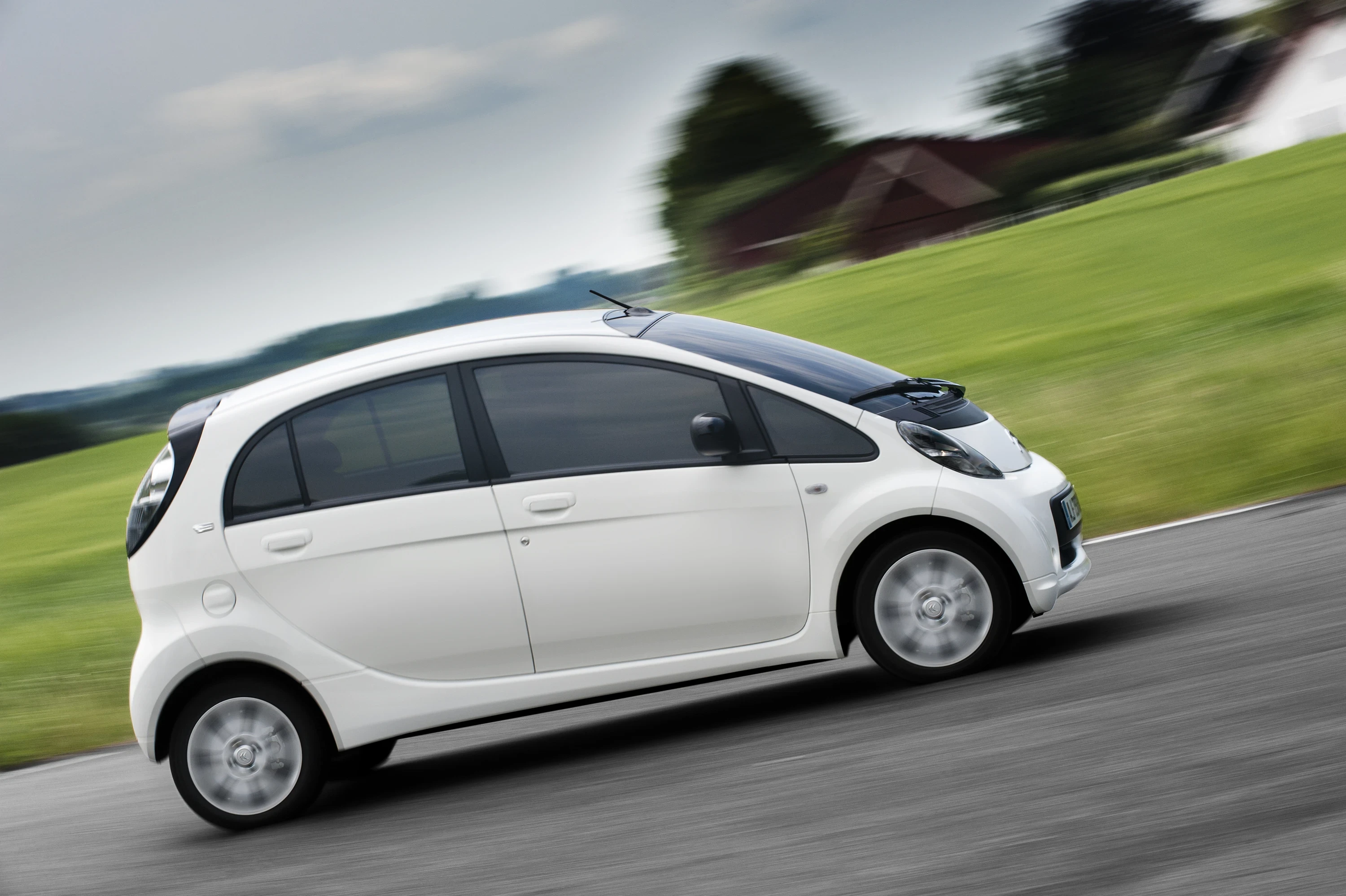 Citroën C-Zero 14.5 kWh exterior view
