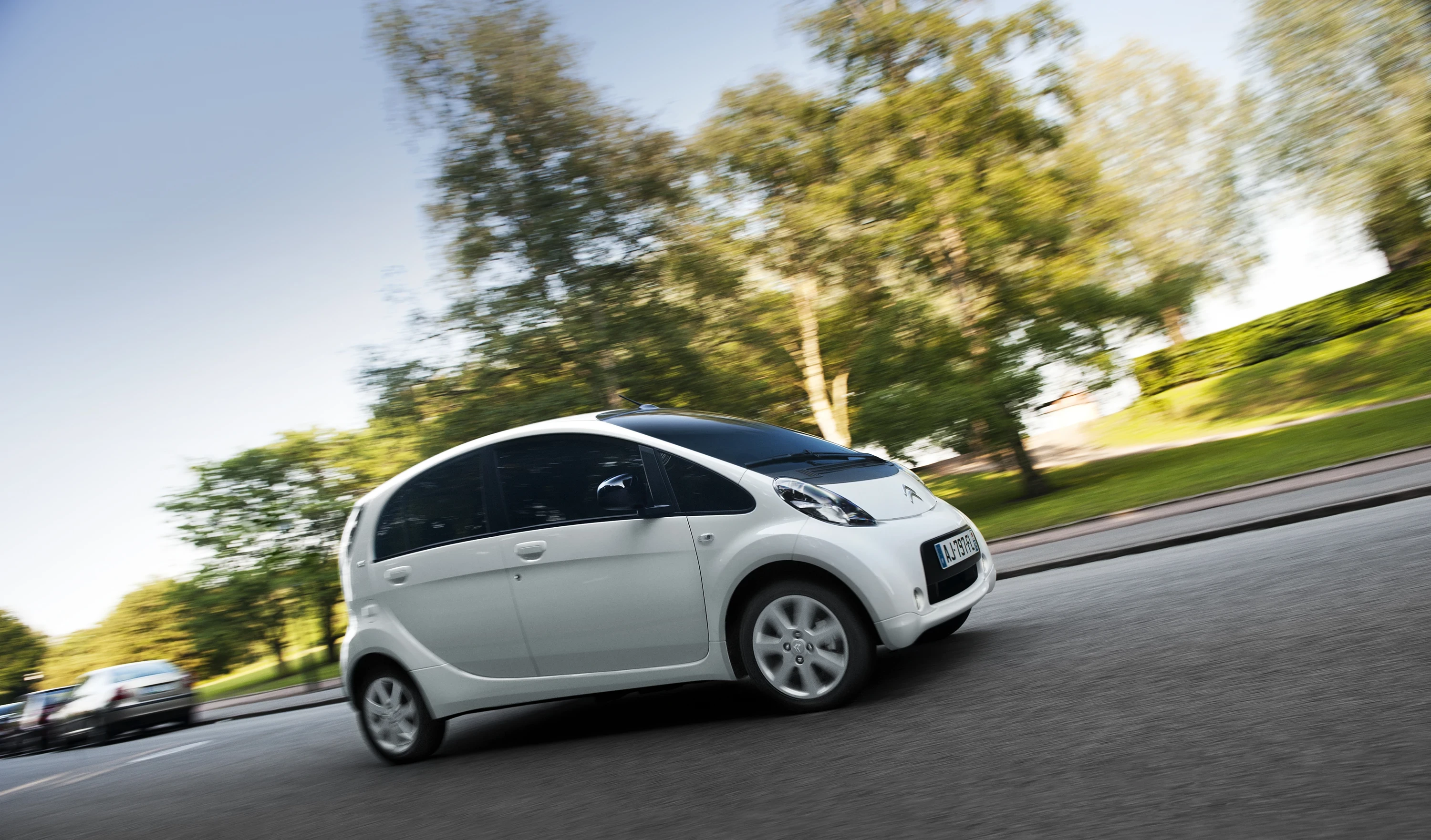 Citroën C-Zero 14.5 kWh exterior view