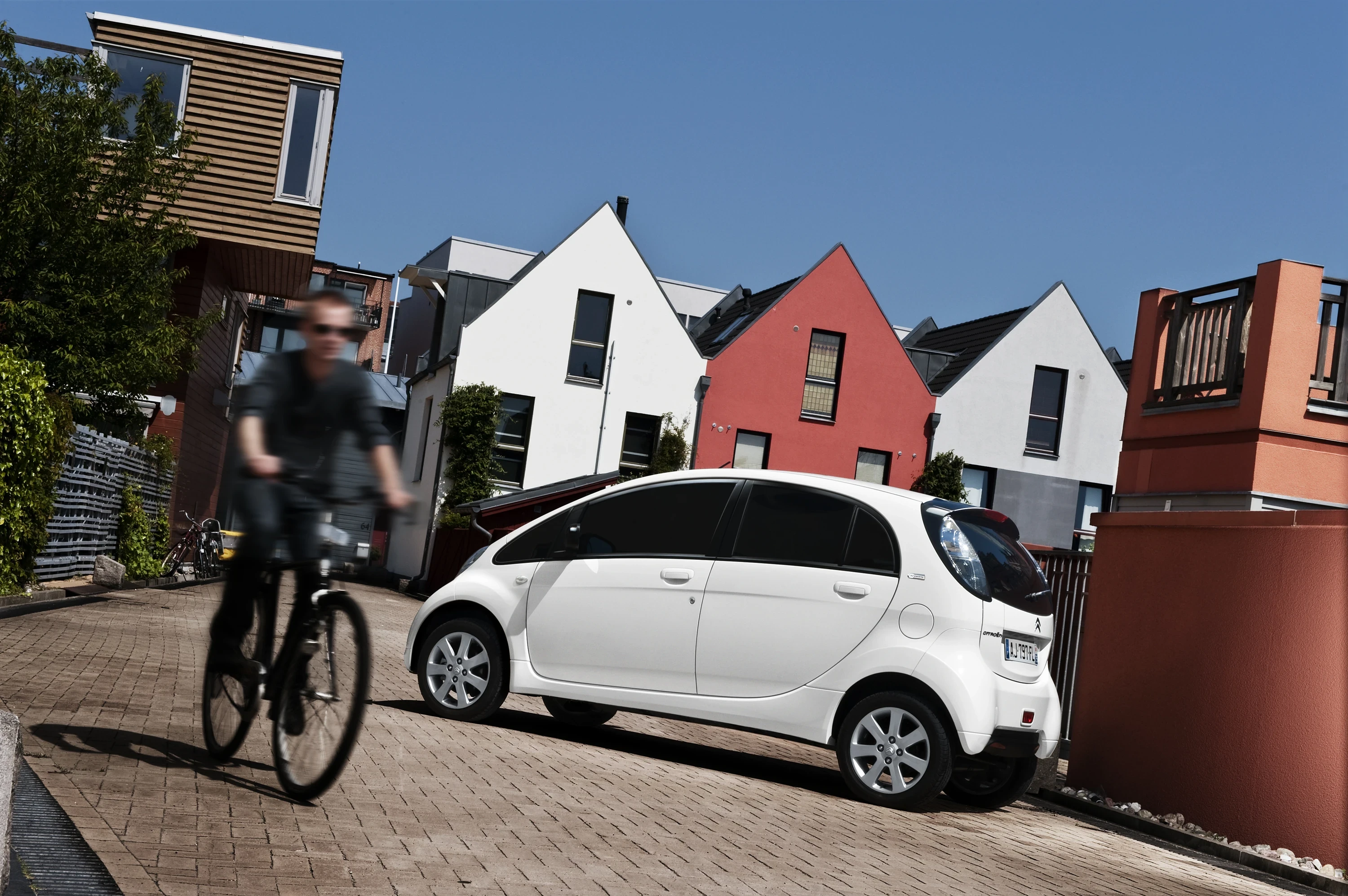 Citroën C-Zero 14.5 kWh exterior view