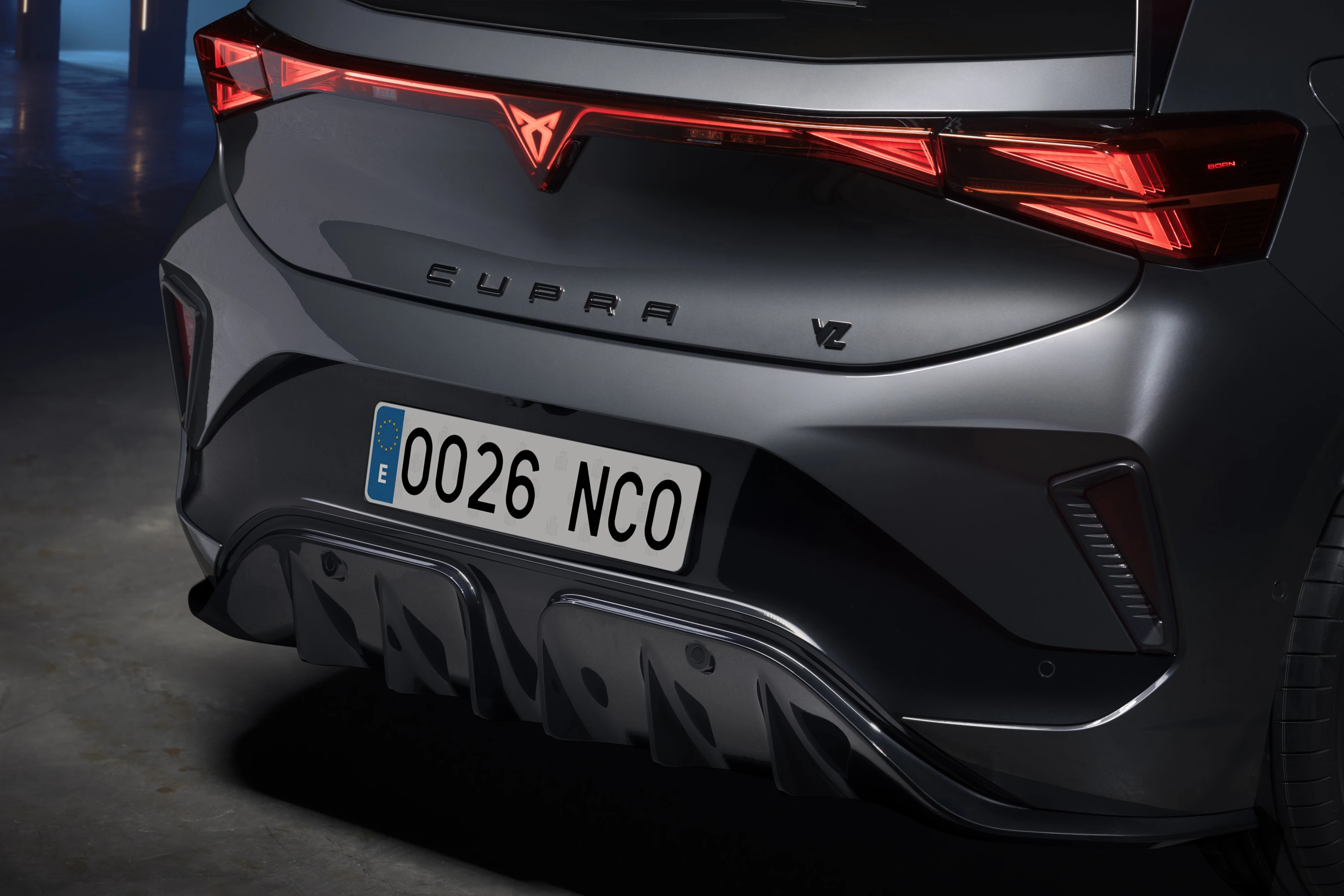 CUPRA BORN VZ taillights view