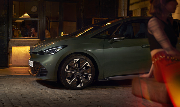 CUPRA BORN VZ exterior view