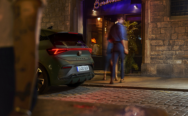 CUPRA BORN VZ exterior view