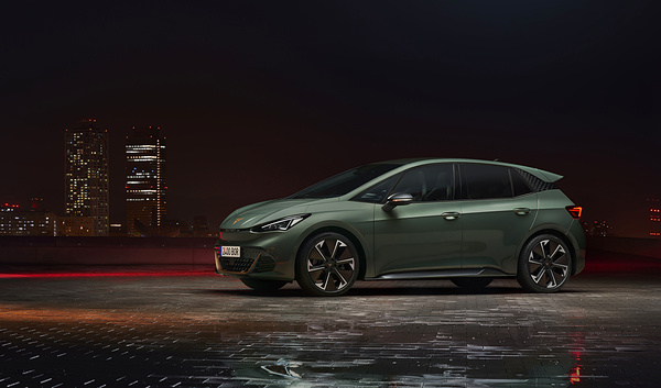 CUPRA BORN VZ exterior view