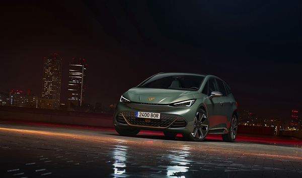 CUPRA BORN VZ exterior view