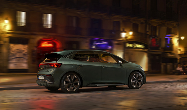CUPRA BORN VZ exterior view