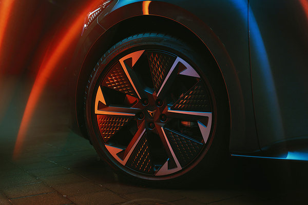CUPRA BORN VZ wheels view