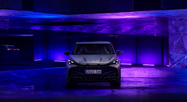 CUPRA Tavascan VZ exterior view