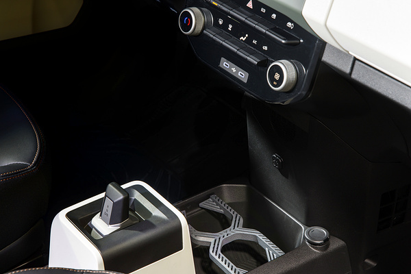 Dacia Spring 65HP details view