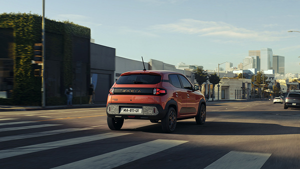 Dacia Spring 65HP exterior view