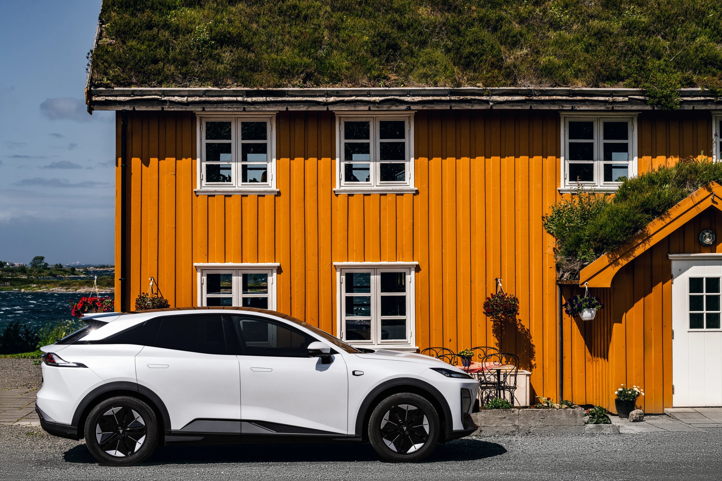 Deepal S07 Long Range exterior view