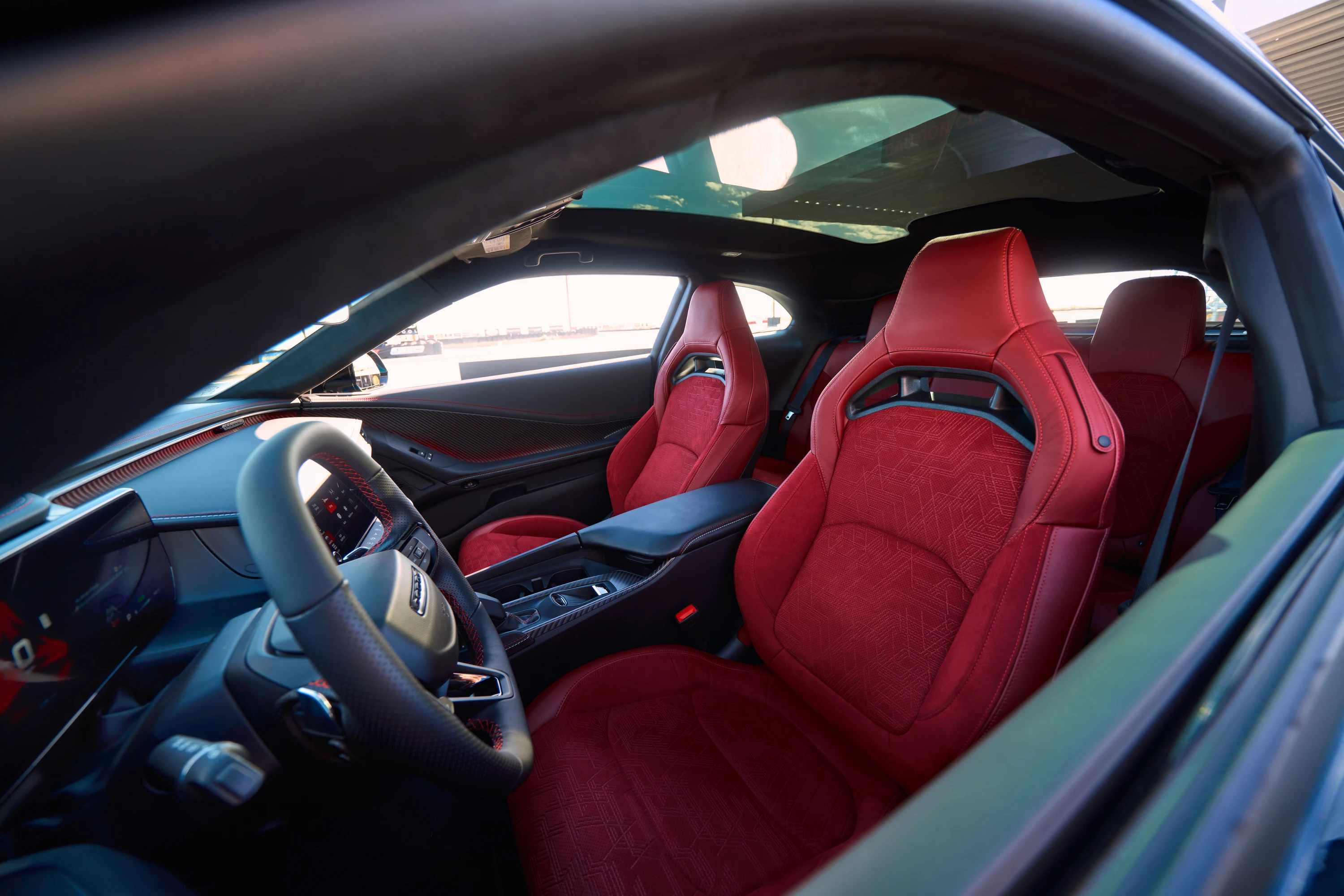 Dodge Charger Daytona R/T AWD 2D frontseats view