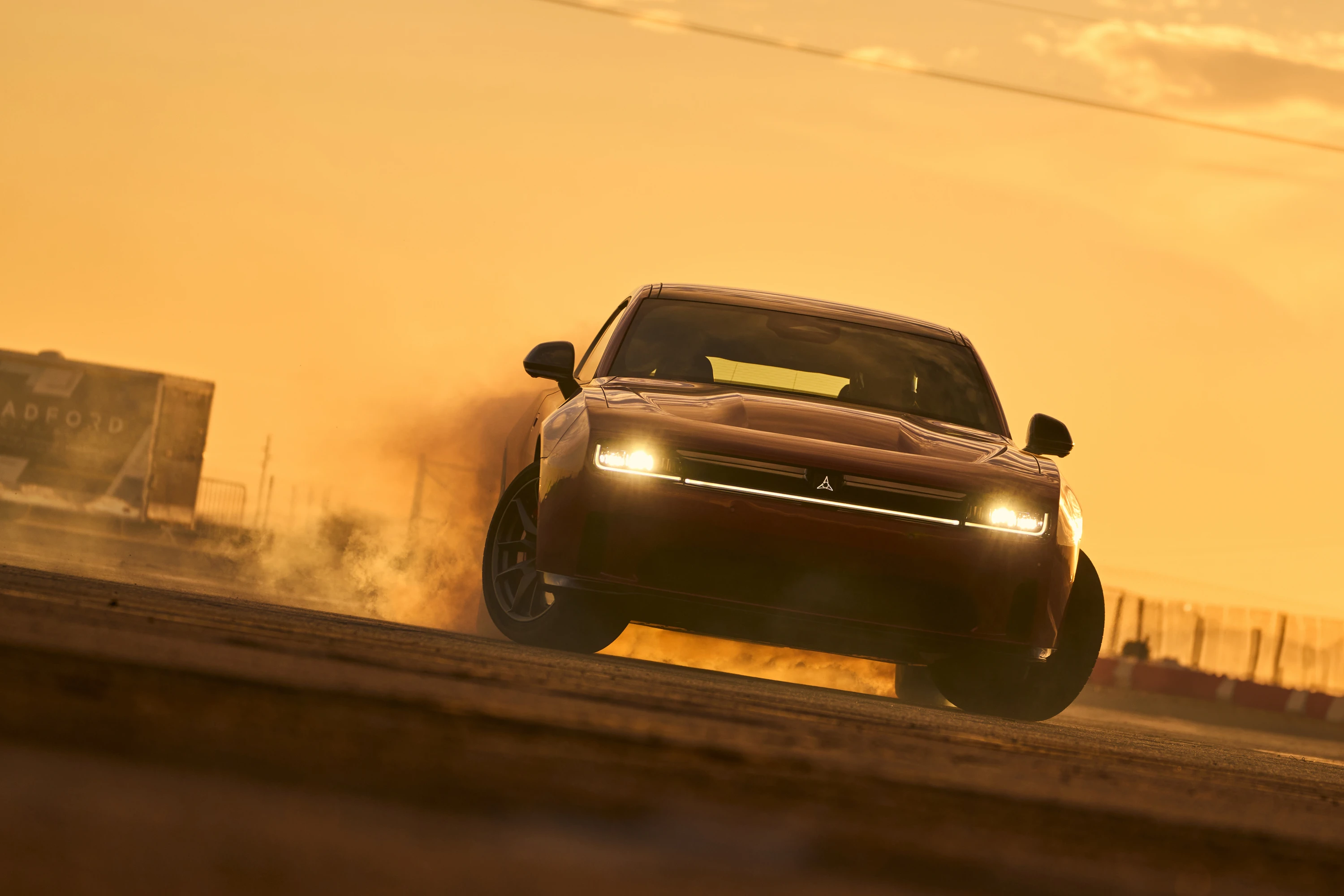 Dodge Charger Daytona R/T AWD 2D dynamic view